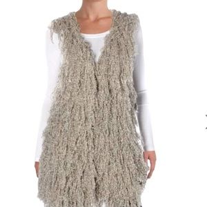 NWT, ii SISTERS KNITTED VEST